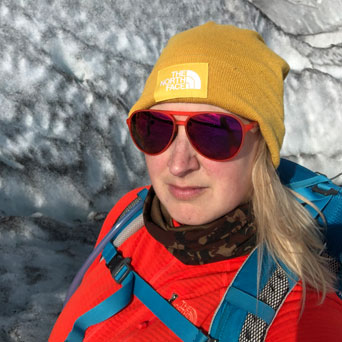 Andrea Baryliuk headshot