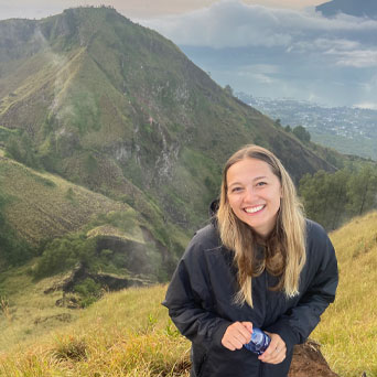 Chloe Snaith headshot